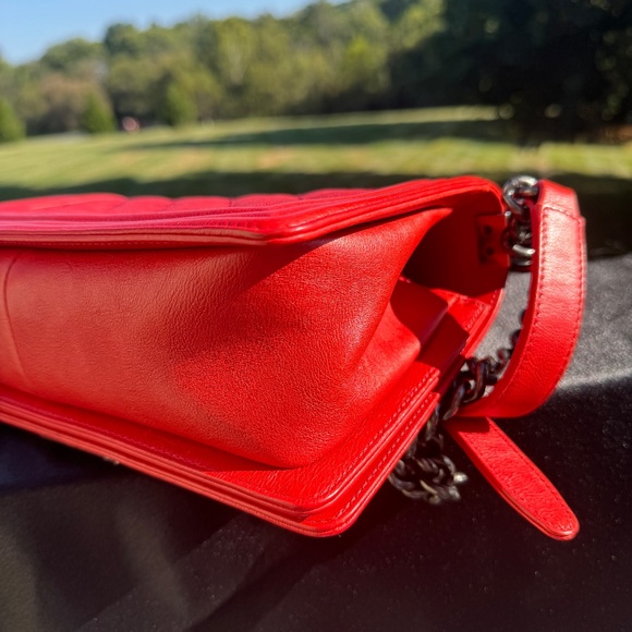 Fiery Red Caviar Leather with Ruthenium Hardware- Chanel Medium Boy Bag - Picture 3 of 10